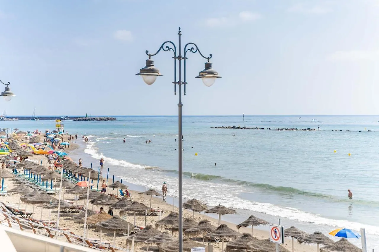 Sun Coast Benalmadena -- Superb Studio With 4 Pools, Gardens & Breakfast Apartment