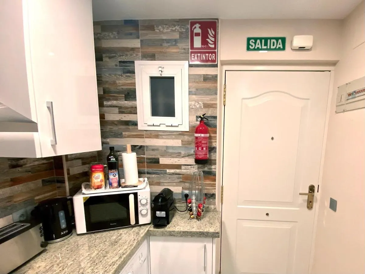 شقة Sun Coast Benalmadena -- Superb Studio With 4 Pools, Gardens & Breakfast