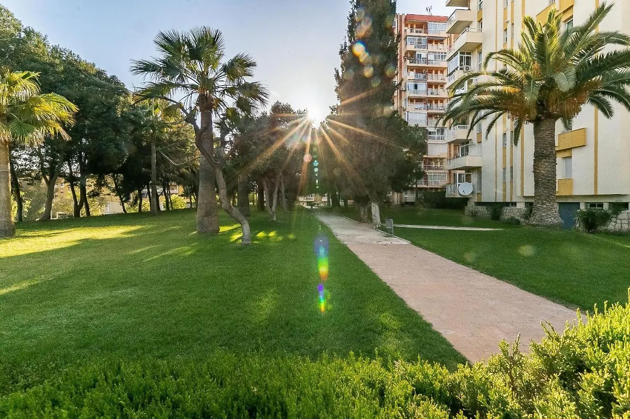 شقة Sun Coast Benalmadena -- Superb Studio With 4 Pools, Gardens & Breakfast